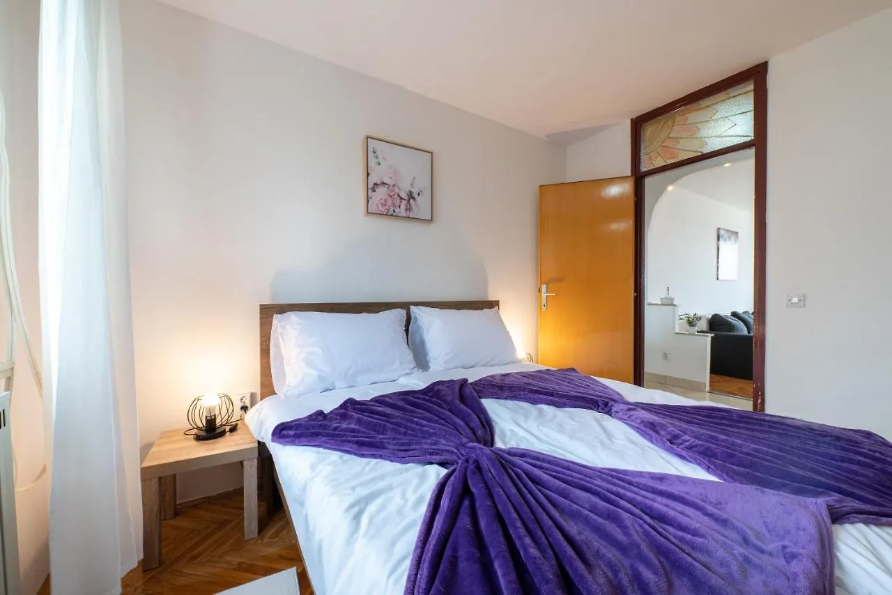 Be Happy Apartment Rijeka 0*,  Croatia